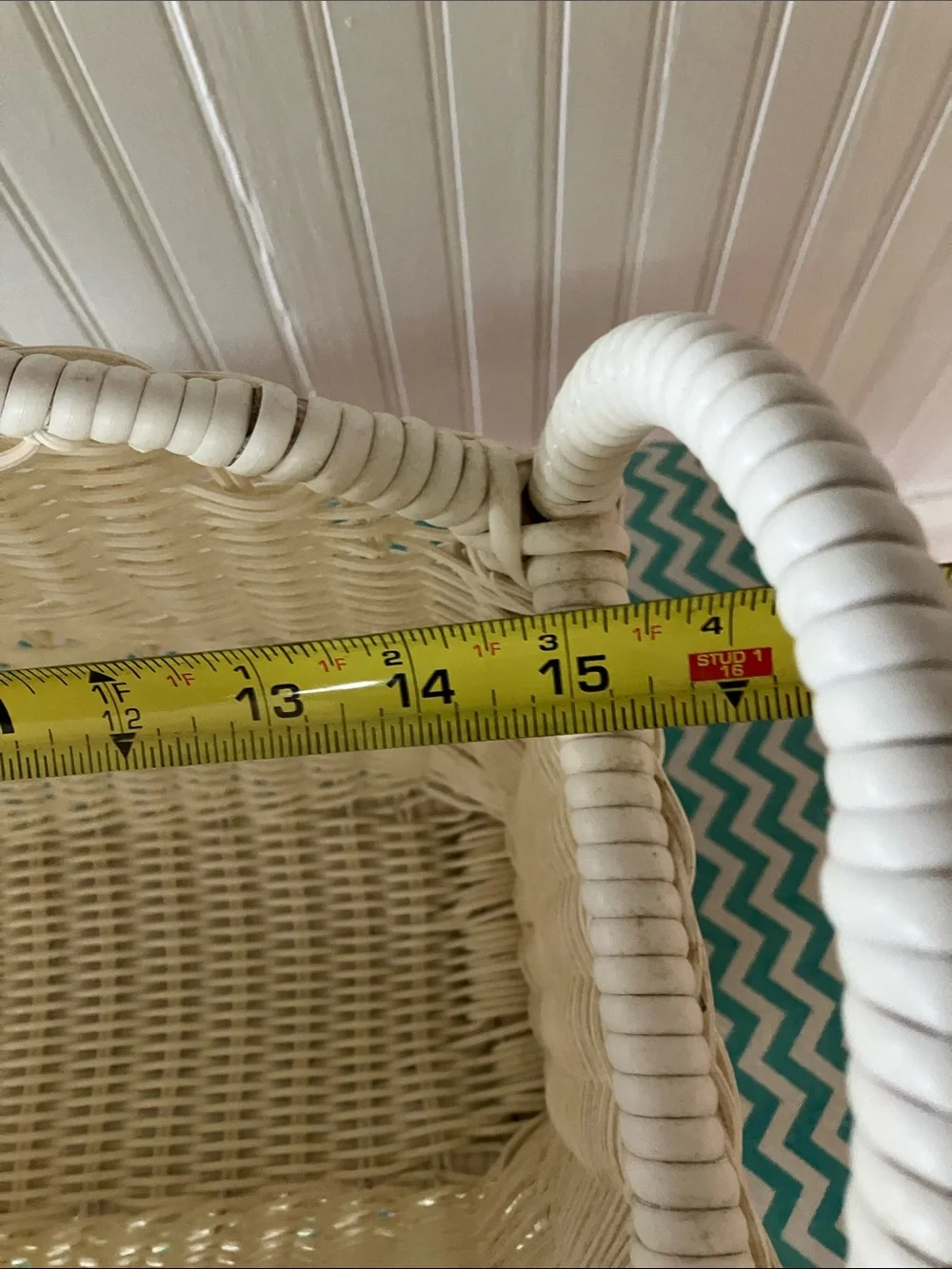 Boho Style White Wicker Magazine/Storage Rack, Weatherproof - Picture 9 of 11